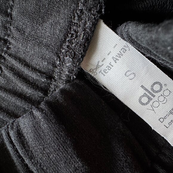 Alo Yoga Unwind Sweatpants - Picture 4 of 4